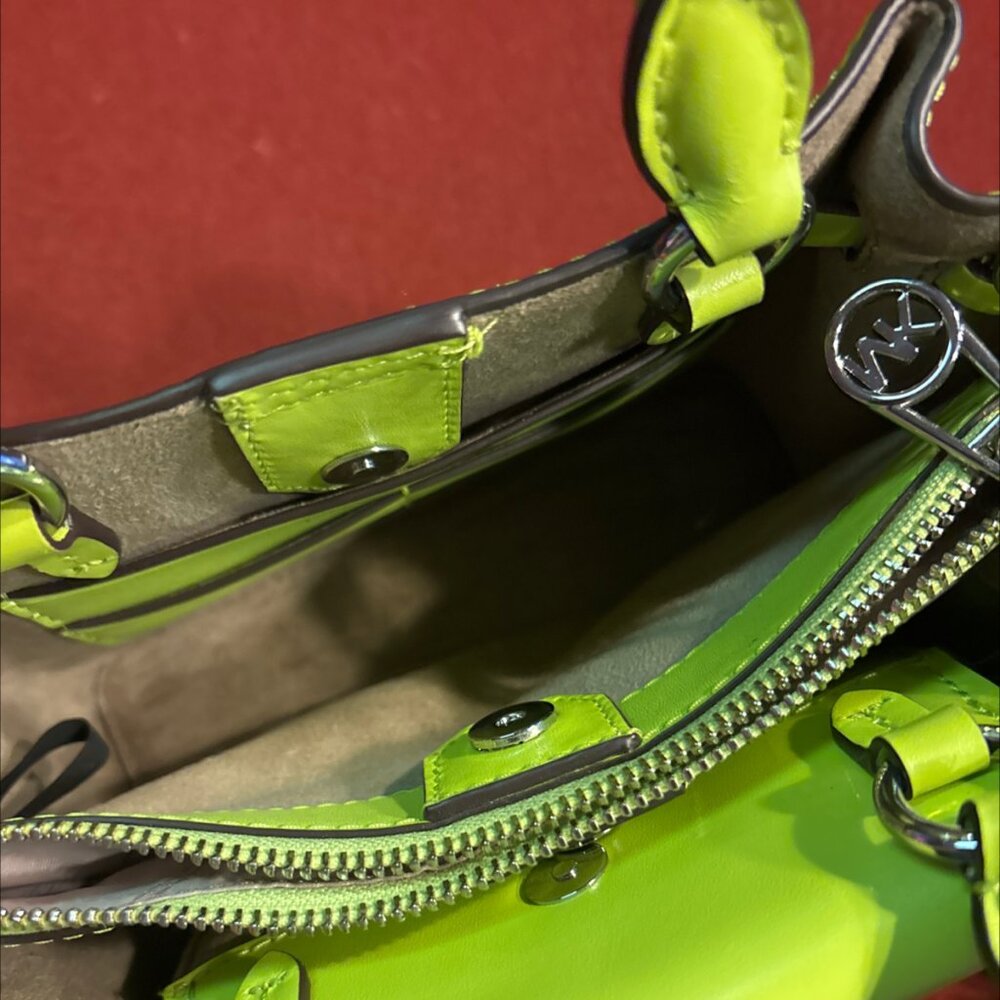 NWOT Michael Kors Mercer Neon Green Satchel - Picture 5 of 8
